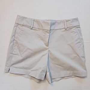 NWT LOFT Ann Taylor Khaki Riviera Shorts, Size 8